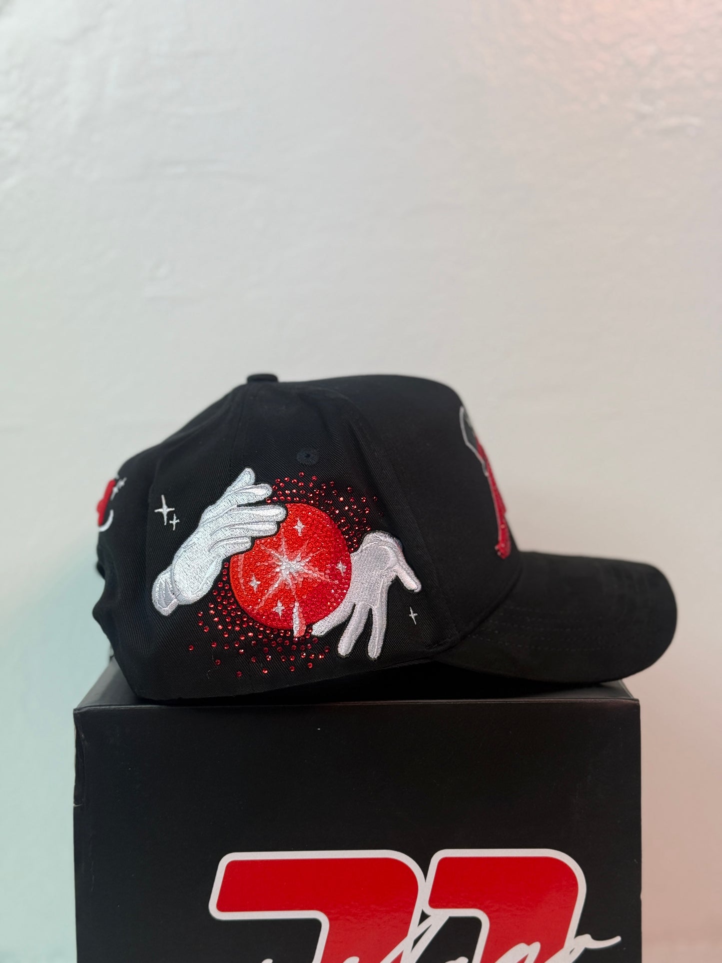 EL MAGO - 31 HATS